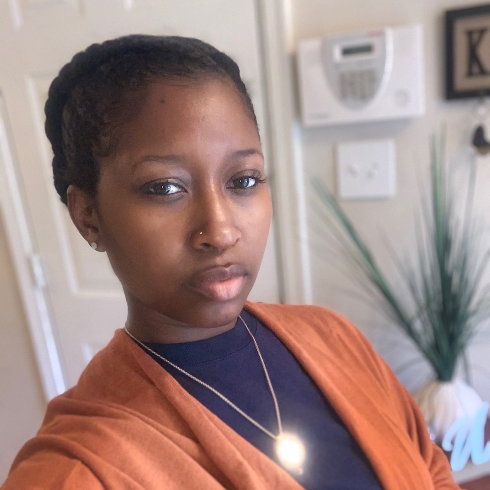 Meet your Posher, Kiki